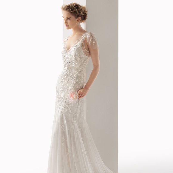 Wedding Dress - Picture 1 of 9